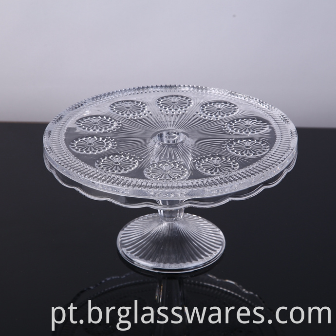  Wholesale Wedding Decorative Embossed Glass Cake Plate